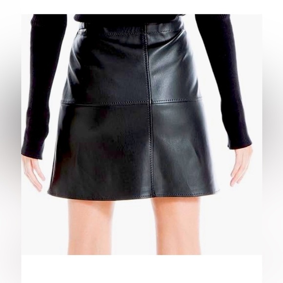 Max Studio Faux Leather Wrap Skirt Size Large - Picture 2 of 5